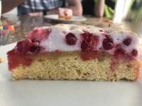 Johannisbeeren Baiser Kuchen