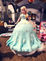 Elsa Barbie-Torte