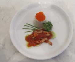 Buttermilch-Frischkäseterrine mit Flußkrebsschwänzen und Tomatenvinaigrette