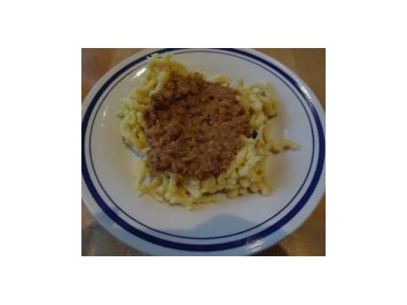 Linsen mit Spätzle und Saiten (schwäbisches Gericht)