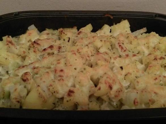 Kohlrabi-Kartoffel-Auflauf mit Basilikumsauce