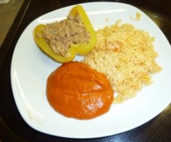 gladdy88: gefüllte Paprika mit Sojaschnetzel - lecker vegetarisch