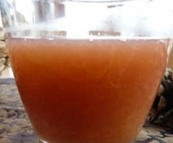 Rhabarbersaft selbstgemacht