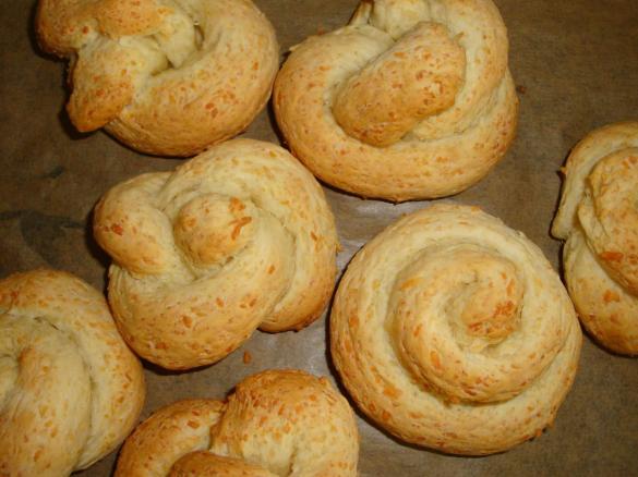 Käsebrötchen (schneller gehts nicht !!!)