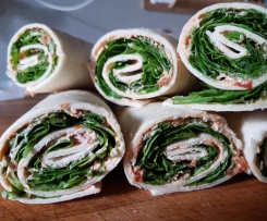Tomaten-Ruccola-Wrap