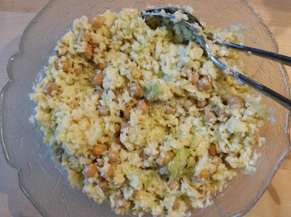 Weisskohlsalat mit Kichererbsen