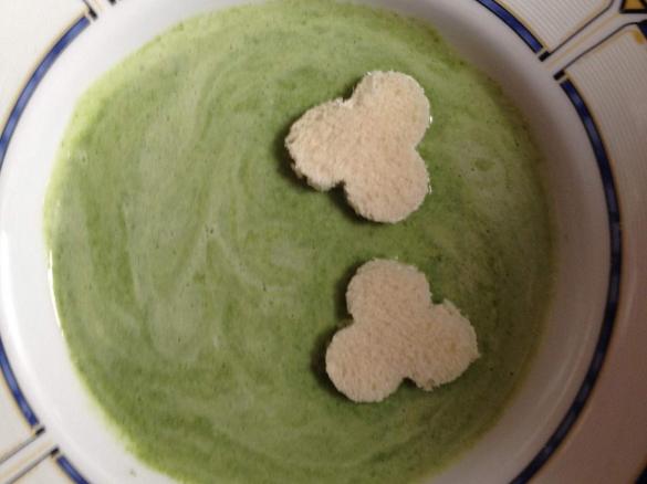 Spinat-Camembert-Suppe