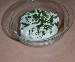 Kräuterfrischkäse - als Brotaufstrich oder Dip