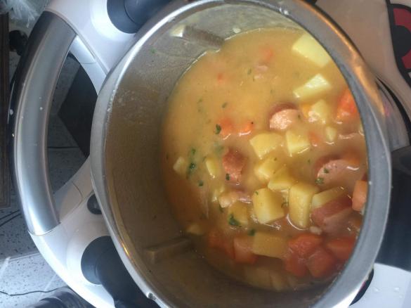 Kartoffel Karotten Eintopf mit Stücke