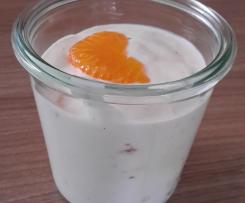 Schnelle Quark-Joghurtcreme mit Obst