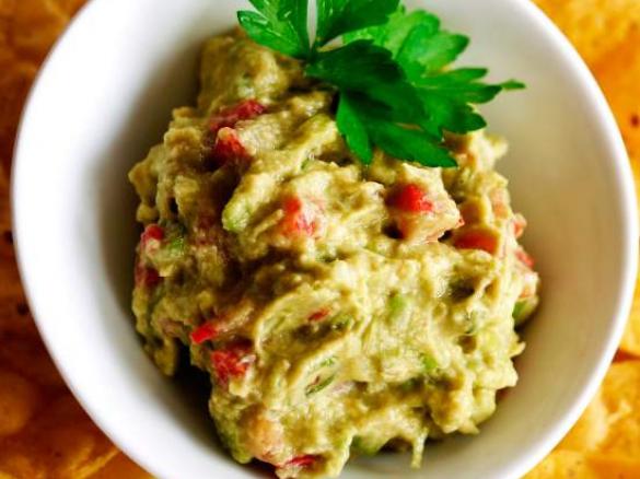 Variation von Guacamole, Mexikanischer Avocado-Aufstrich