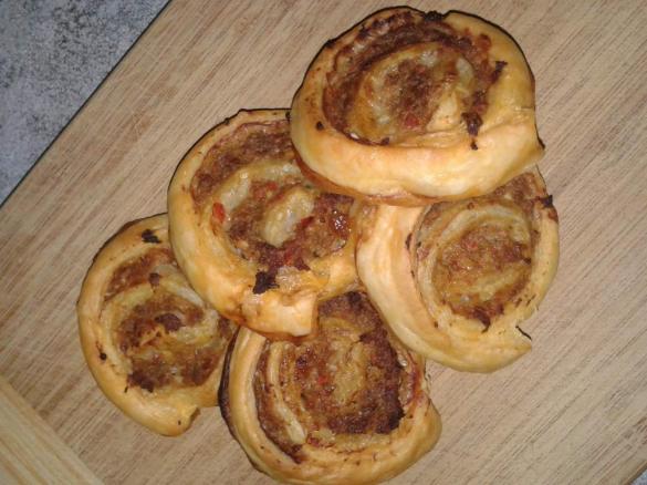 Deftige Blätterteigschnecke nach Griechischer Art