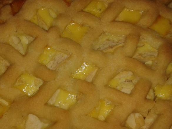Quark-Apfel-Kuchen mit Teiggitter