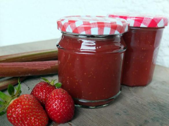 Erdbeer-Rhabarber-Marmelade