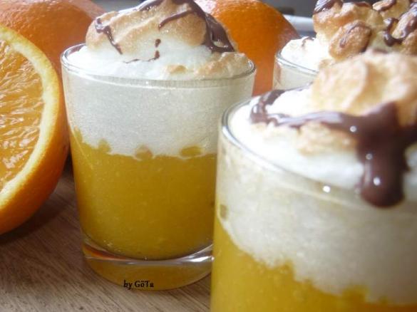 Orangenpudding mit Baiserhaube