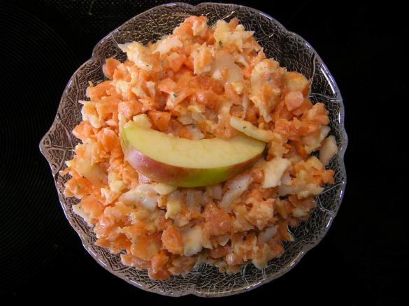 Möhren-Sellerie-Apfel Salat