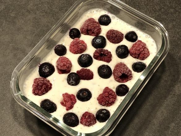 Over-Night-Oats mit Früchten