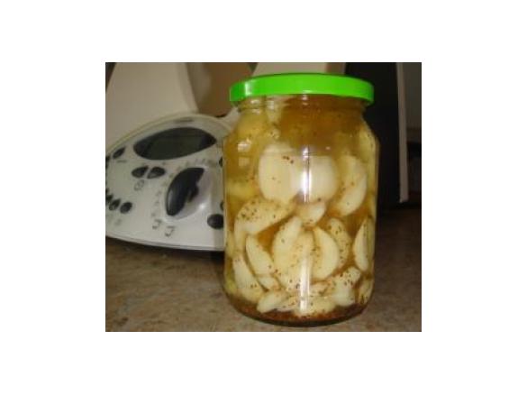 Eingelegter Knoblauch