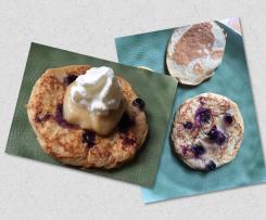 Bananen-Blaubeer-Pancakes
