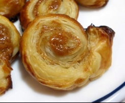 Lebkuchen-Blätterteig-Röllchen