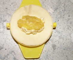 selbstgemachte Nudel-Teigtaschen mit Kürbisfüllung (o.Spinat) (m. orig.)