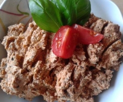 Mediterraner Brotaufstrich mit getr. Tomaten