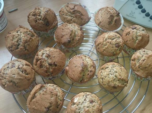 Restekuchen / Restemuffins - perfekt zur Verwertung von Plätzchen oder Backzutaten ☺