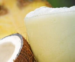 Exotischer Cocos-Ananas-Smoothie