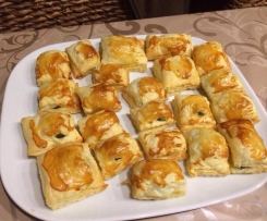 Blätterteig-Häppchen mit Spinat und Feta