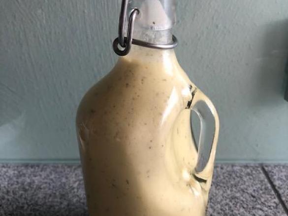 Salatdressing auf Vorrat