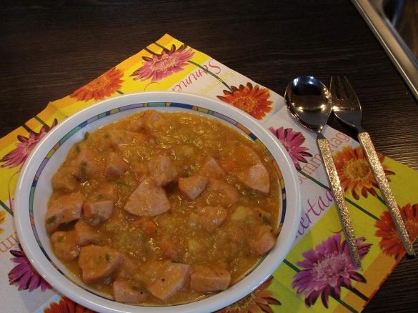 Variation von Wurstgulasch mit Kartoffeln