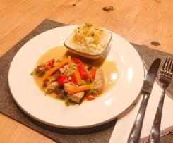 Thai-Curry mit Hähnchenbrust und Gemüse