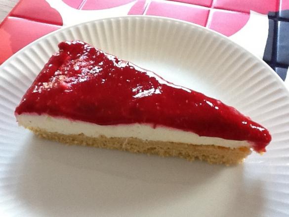 Beeren-Frischkäse-Kuchen