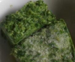 Spinatspätzle mit Speck und sosse hollandaise