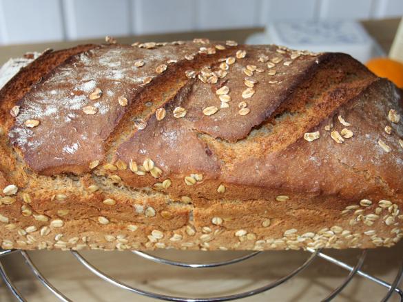 Dinkel- Roggen- Brot