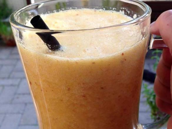 Orangen Smoothie mit Alkohol