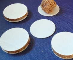 Fruchttaler mit Mandeln