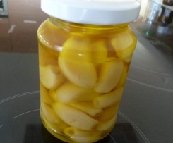 Knoblauch pikant eingelegt