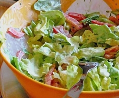 Süßes Salatdressing mit Honig