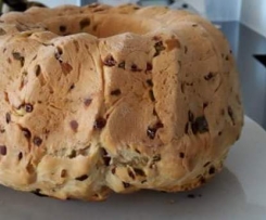 Hefezopf mit Speck und  Zwiebeln