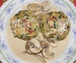 meine (orig.) Variation von Spinat-Käse-Speck-Semmelknödel