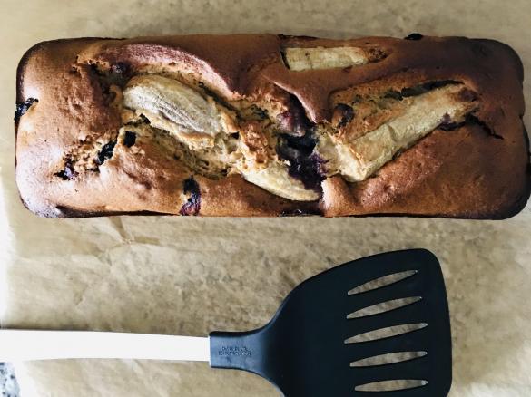 Bananenbrot mit Heidelbeeren