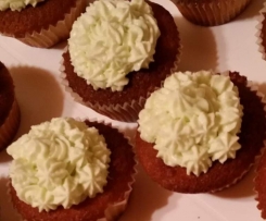 Zitronen - Cupcakes mit Waldmeister - Frischkäse - Creme