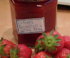 Erdbeermarmelade mit Prosecco