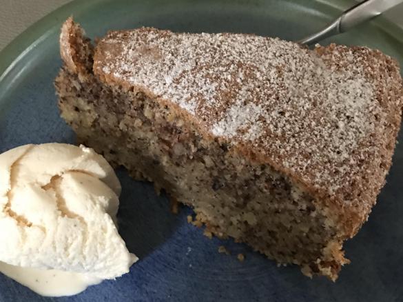 Nusskuchen „Tante Auguste“