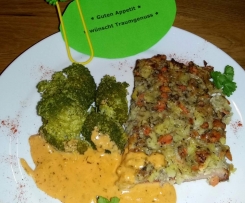 Leberkäse mit Gemüsedecke und Camembert-Soße