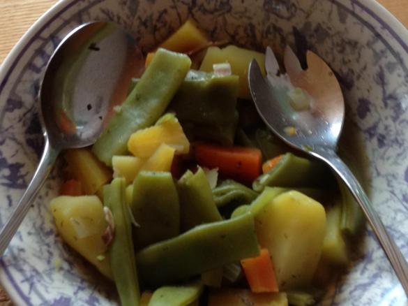 Bohnengemüse mit Salzkartoffeln