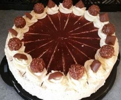 Schokosahnetorte mit Schuß