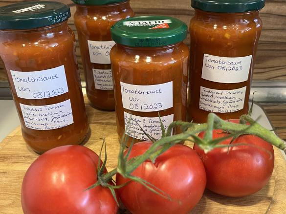 Tomatensauce auf Vorrat