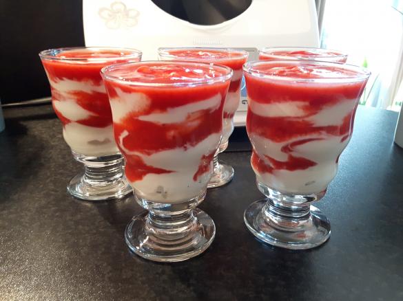 Erdbeer-Dessert